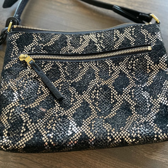 Fossil Crossbody - Picture 3 of 4